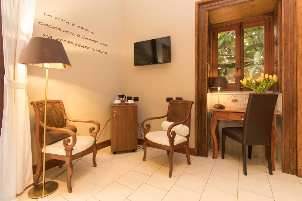Oro Hotel